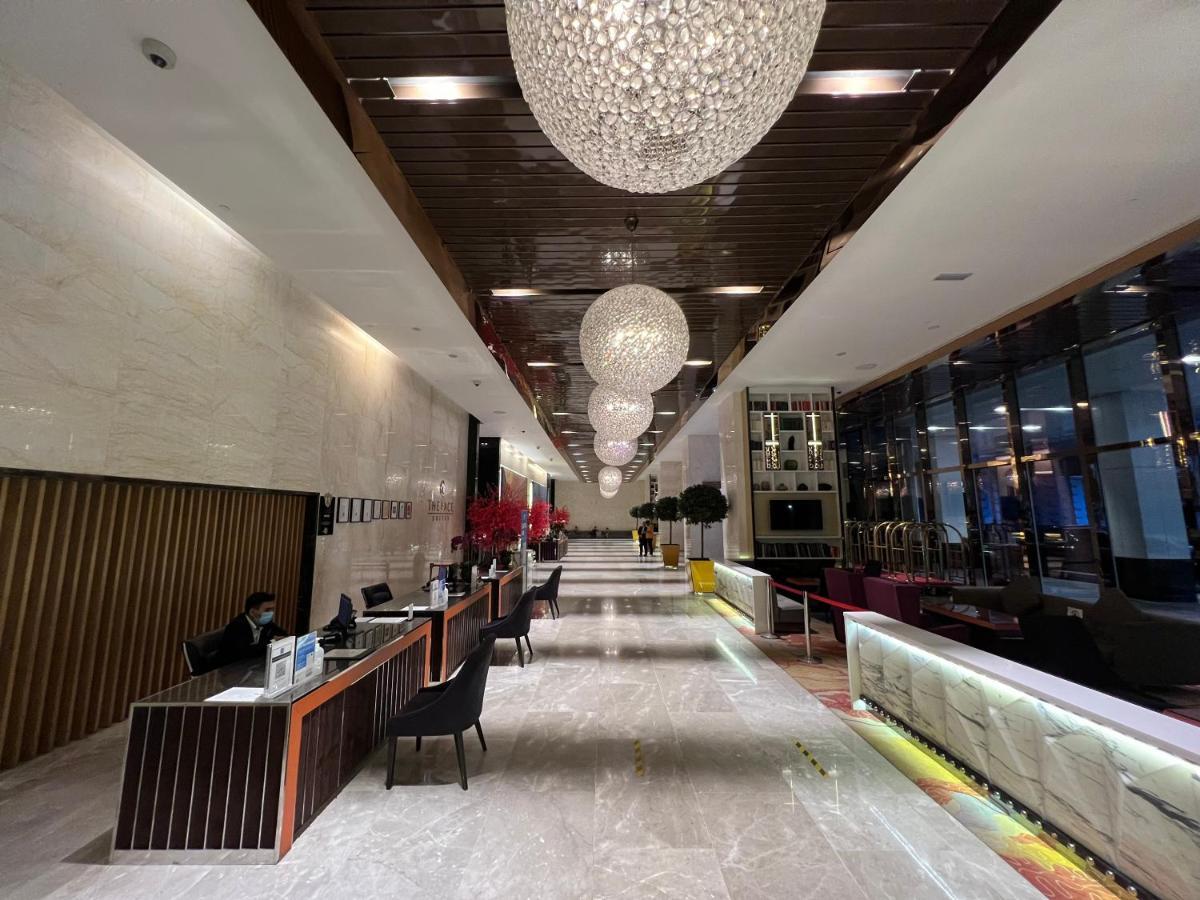 Platinum Suites Klcc By Moonorchid Kuala Lumpur Luaran gambar